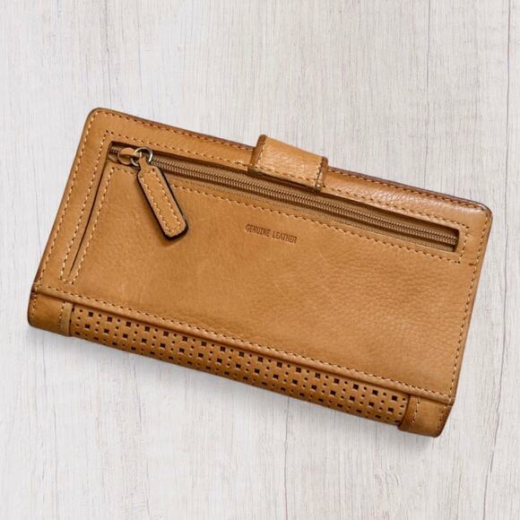 Fossil Tan Genuine Leather Perforated Clutch Wallet Snap-Tab - Picture 4 of 10